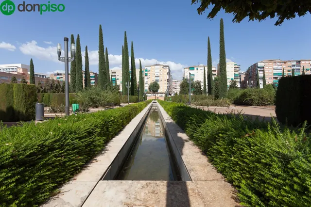 Piso con terraza y gran potencial junto a Camino de Ronda — 31