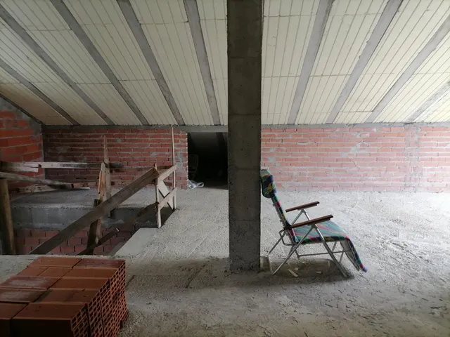 OPORTUNIDAD CHALET EN CONSTUCCION EN VILLAFRANCA DEL BIERZO — 17