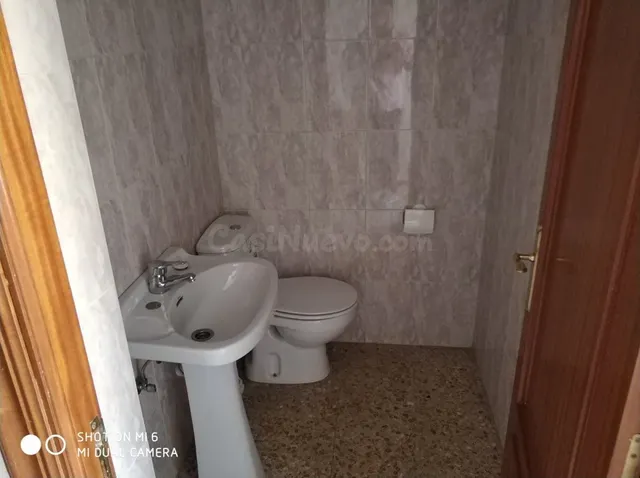 SE VENDE PISO EN EL CENTRO, 3 HAB., SALÓN, COCINA, BAÑO, TRA - foto 4