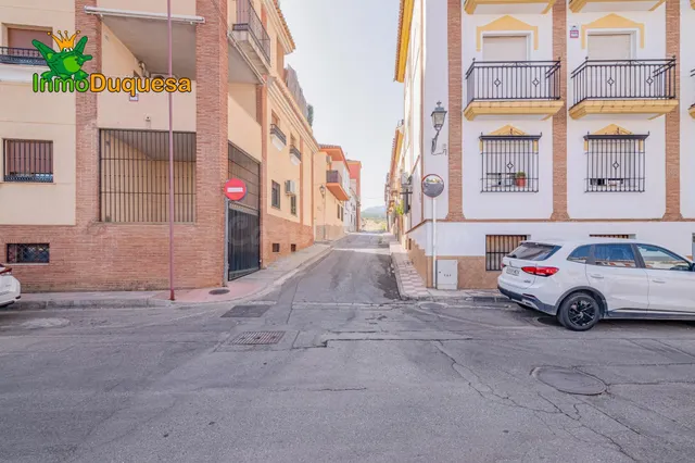 Piso de 3 Dorm. con PLAZA DE APARCAMIENTO (Sin ascensor) — 23