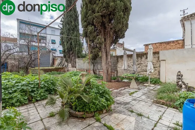 Casa con Parcela a Reformar en Granada — 3