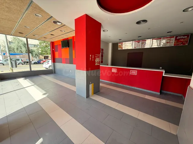 Magnífico local comercial en alquiler - foto 4