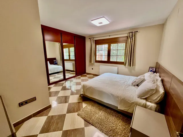 CHALET INDEPENDIENTE CON GRAN PARCELA Y PISCINA PRIVADA EN EL ALBIR, ALFAZ DEL PI — 31