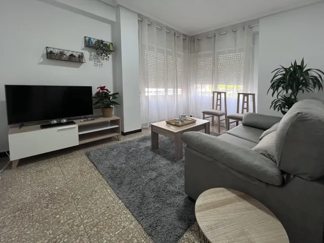 638A -  PISO EN ALQUILER EN LA AVENIDA — 16