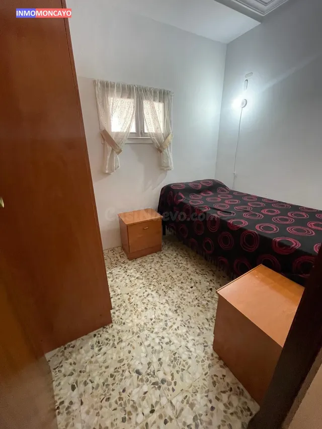 SE VENDE PISO EN ZONA DEL CENTRO DE SALUD (TARAZONA) - foto 5