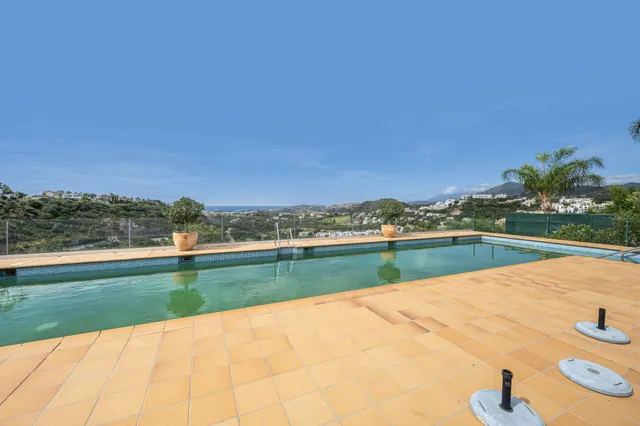 Apartamento en venta en Benahavís — 20