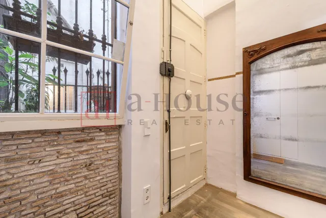 Piso con 2 lofts independientes con balcon baños cada uno y una excelente ubicación en el gótic — 36