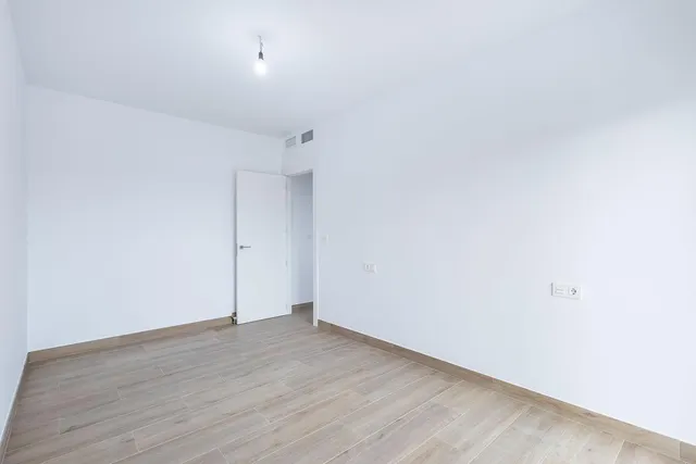 OBRA NUEVA EN LOJA — 9