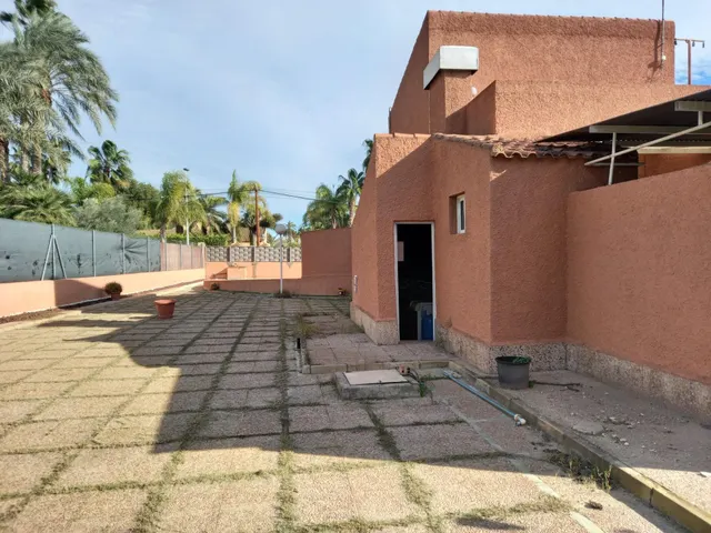 SE VENDE CHALET — 10