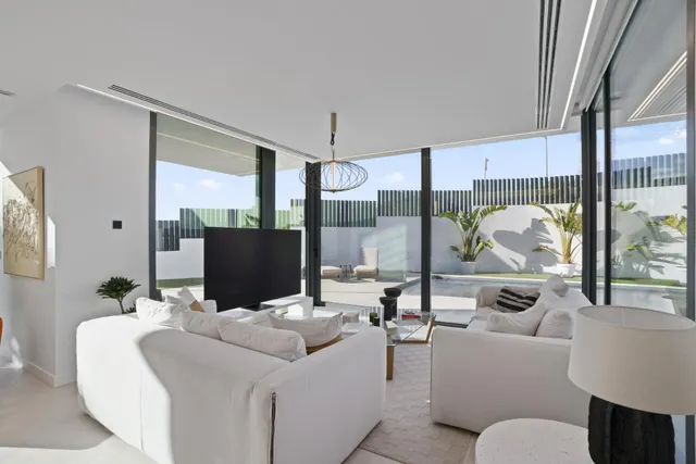 Villa con piscina privada a 1 km de Levante, Benidorm — 6