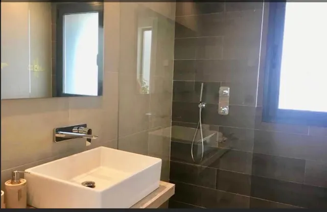 Villa 4 habitaciones 300m² en alquiler - Costa Del Sol — 28