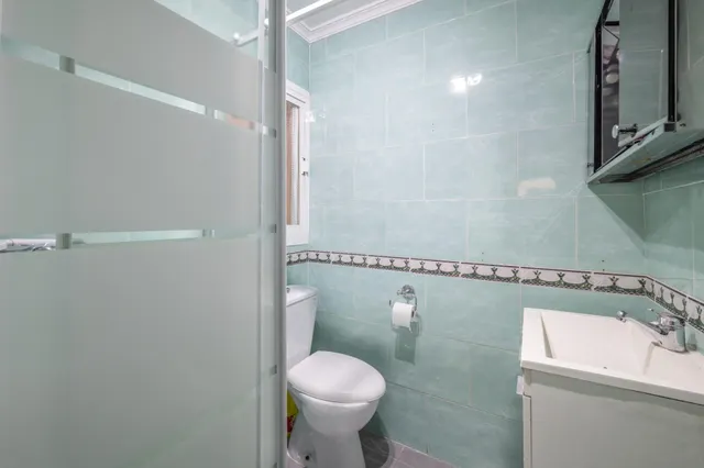 CASA HACIENDO ESQUINA EN ATARFE — 17