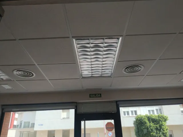 Local comercial preparado para oficina — 6