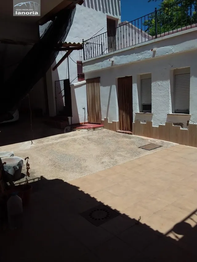 Grupo la Noria Vende Casa de 4 Dormitorios, 2 baños y Amplio - foto 3