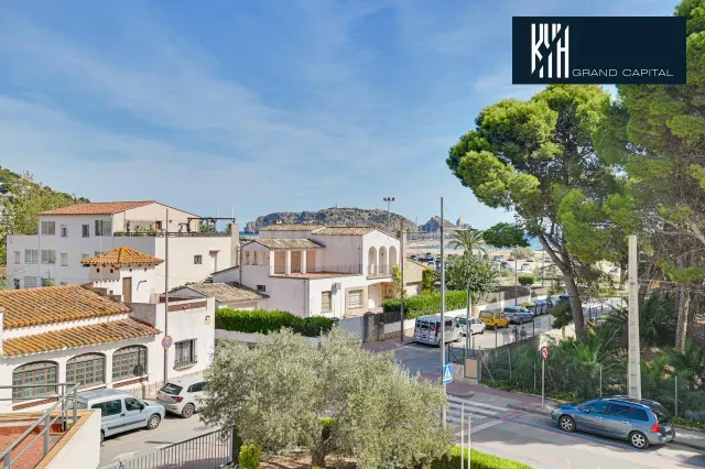 APARTAMENTO EN L'ESTARTIT — 4