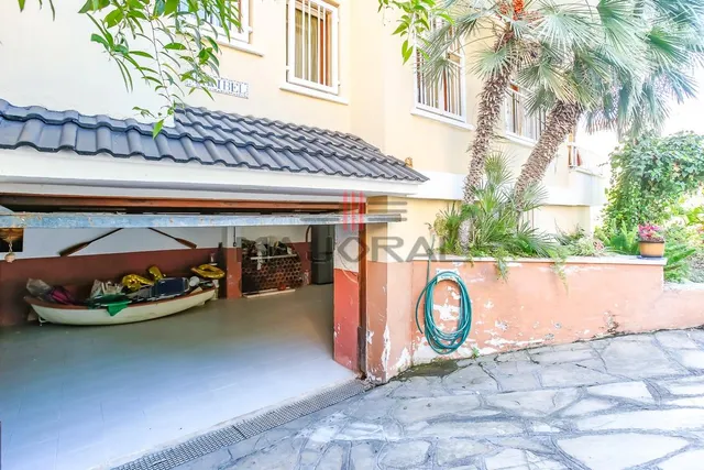 PLANTA BAJA A 200 METROS DE LA PLAYA CON GARAJE CERRADO PARA 4 COCHES. — 40