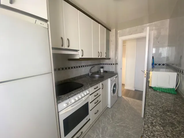 ALQUILER PISO EN ZONA VIA UNIVERSITAS — 6