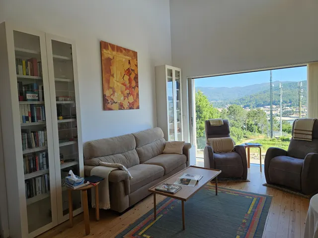 CONJUNTO ARQUITECTÓNICO REFORMADO EN PLENA RIA DE MUROS CON VARIOS PREMIOS DE ARQUITECTURA — 11