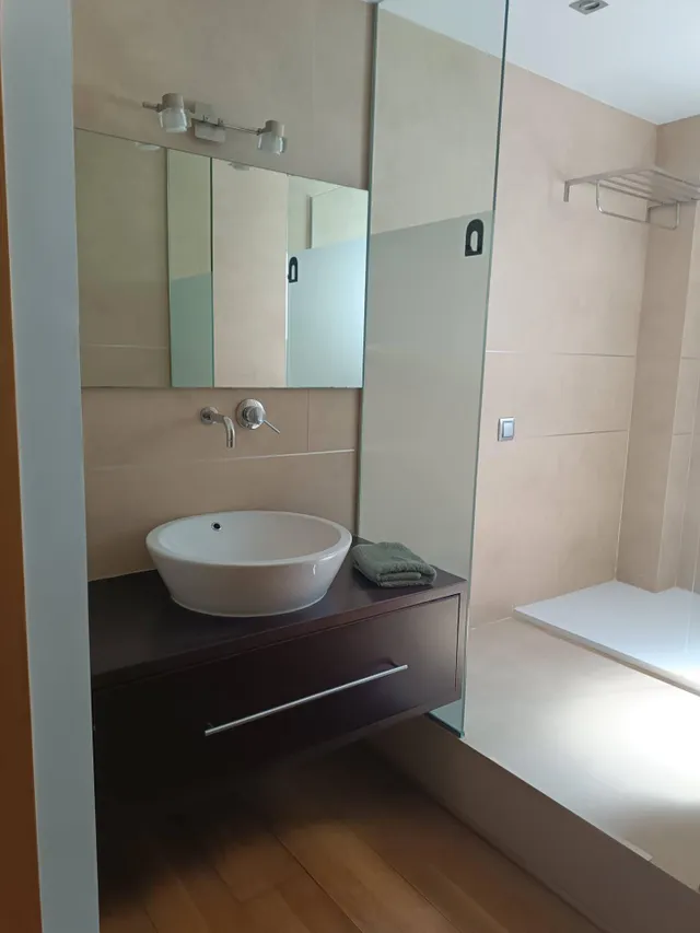 Amplio y Moderno Piso Reformado en Gandia - Beniopa — 25