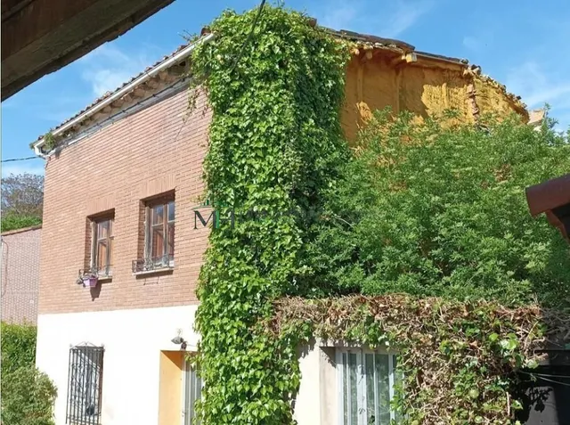 Encantadora Casa de Pueblo en Ocón de Villafranca - Burgos - foto 3