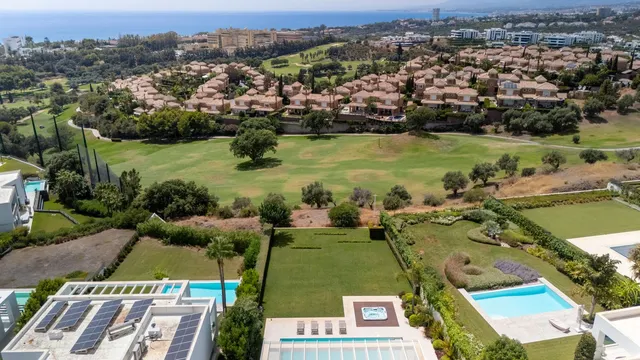 Chalet 5 habitaciones 592m² en venta - Marbella — 50