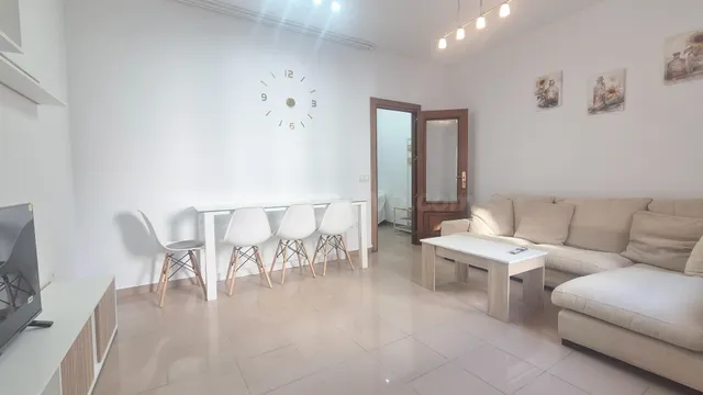 PISO EN VENTA EN EL CENTRO HISTÓRICO DE SALAMANCA. Urbis te 