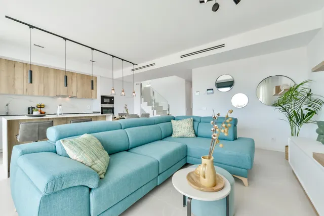 FABULOSO ÁTICO EN RESIDENCIAL DE LUJO CON VISTAS AL MAR EN FINESTRAT. — 3
