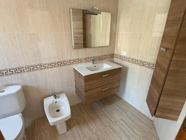 Adosado a la venta en Favara. — 16