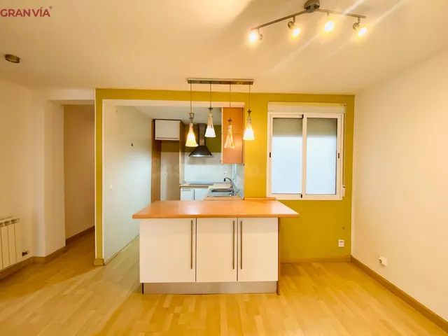 Piso en EXCLUSIVA junto a Vara de Rey - foto 2