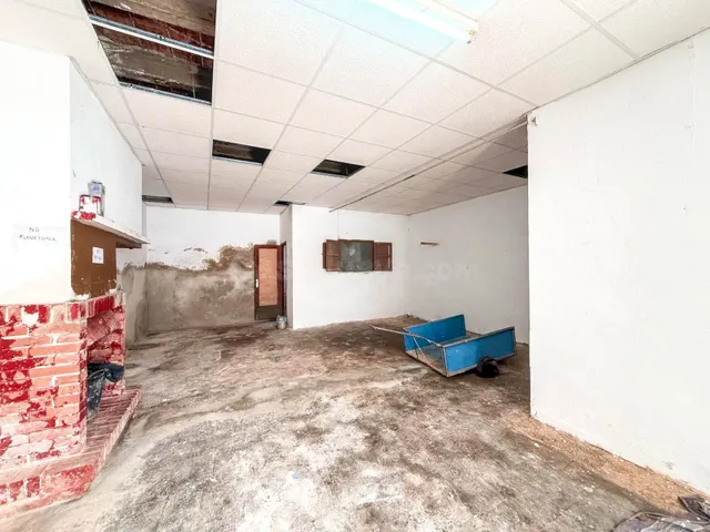 ALMACÉN EN ALQUILER EN EL CENTRO DE LES CASES D’ALCANAR - foto 2