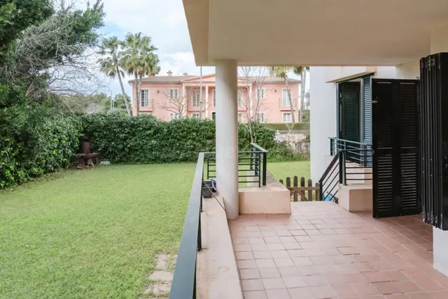 Planta baja de lujo con AMPLIA TERRAZA y JARDIN de 350m en P