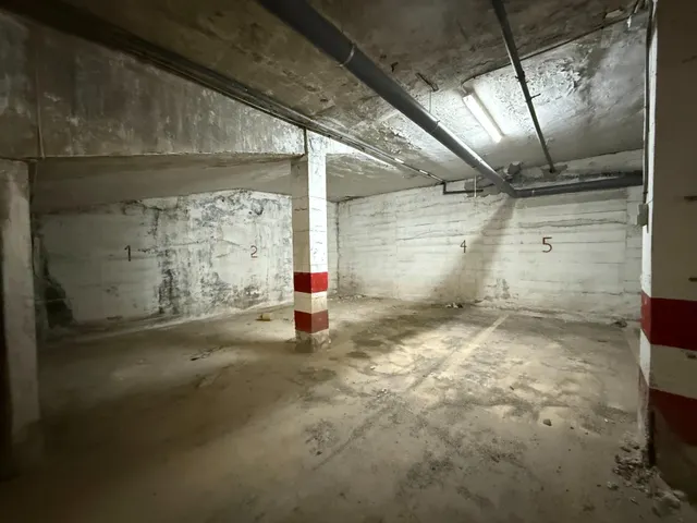 Amplio Parking en Elche - Oportunidad Inversora - foto 5