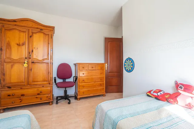 HUERCAL ALMERIA - LOS PINOS: TRIPLEX 4 DORMITORIOS + 3 BAÑOS + GARAJE SOTANO AMPLIO CON BODEGA + PATIO — 33