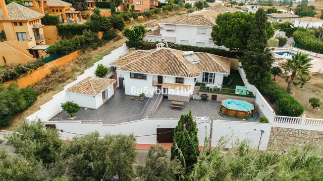 Chalet 4 habitaciones 229m² en venta - Centro — 37