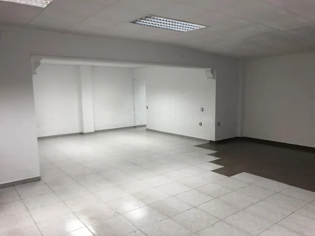 AMPLIO LOCAL EN ALQUILER