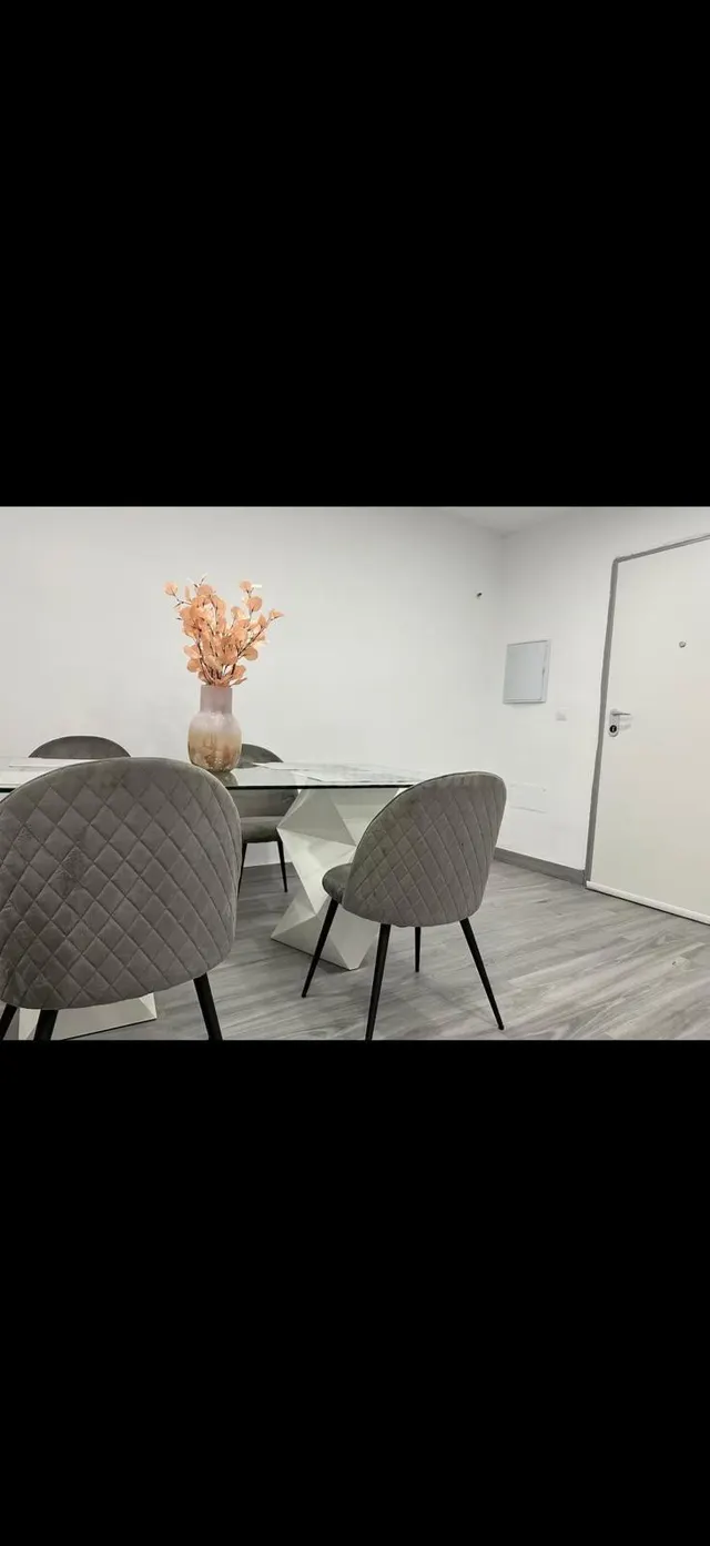 Alquiler de Vivienda Amueblada en el Zapillo, Ideal para Tem - foto 2
