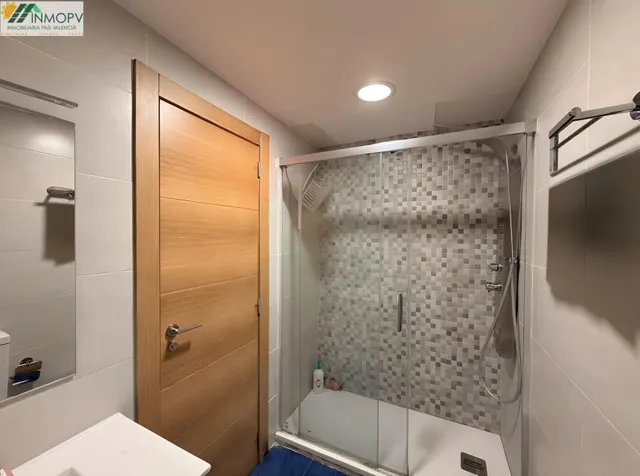 Piso de 3 habitaciones con amplia terraza, parking y ascensor en Vinaròs ! — 7