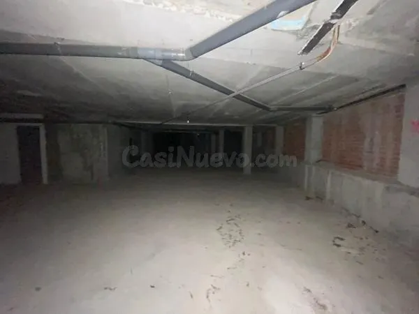 Amplio Local Comercial en el Centro de Peñafiel — 4