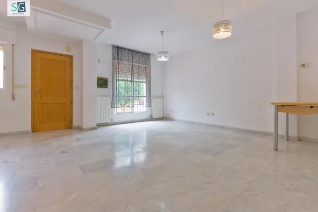 Bonita Casa en Cúllar Vega — 5