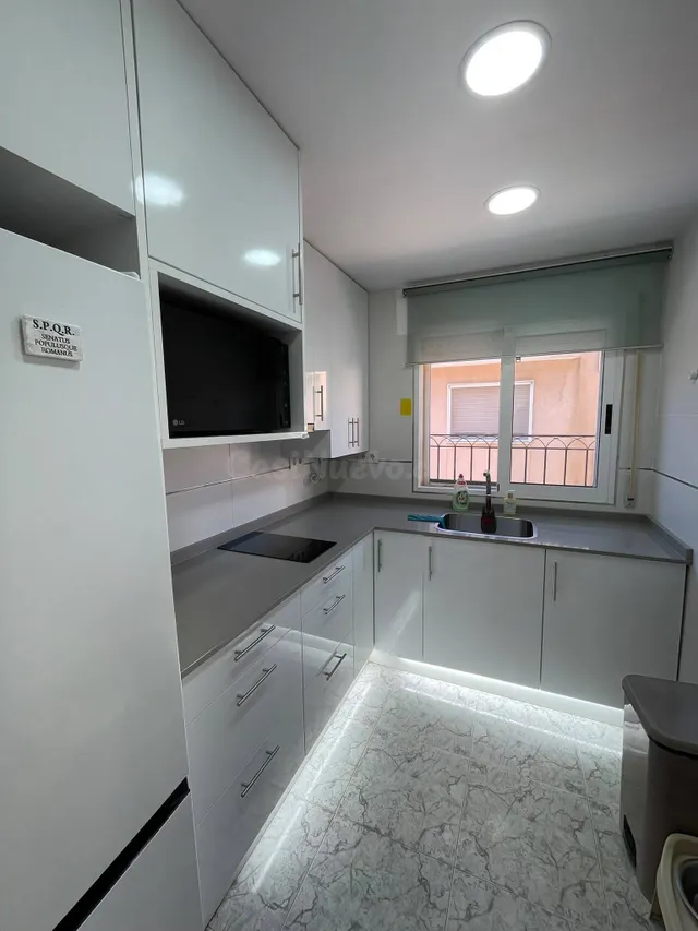 Piso reformado con ascensor a escasos metros de la playa | Santiago de la ribera — 2