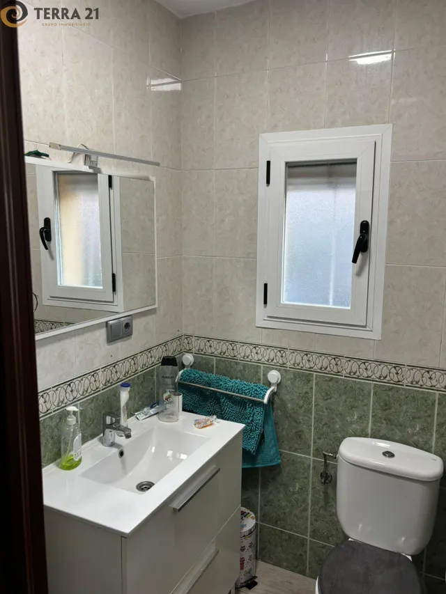 Habitación en alquiler para chica estudiante en el Valle, próxima a la Universidad — 7