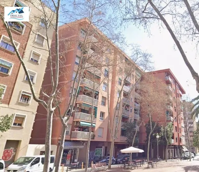 Venta de piso en Barcelona - foto 2