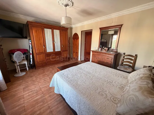 Acogedora Casa en Avenida de Pruna con Espacios Amplios y Confortables!! — 20