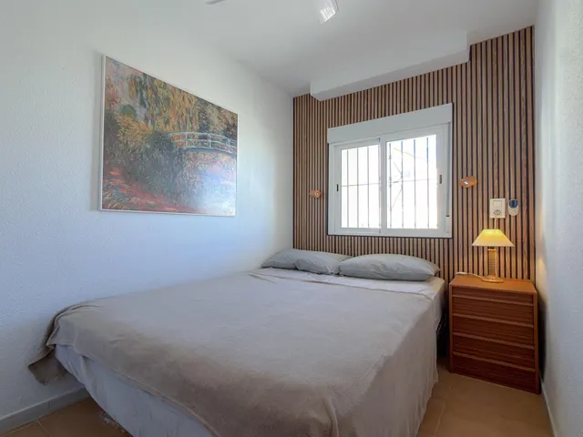 Espléndido apartamento reformado, tipo Loft con 1 dormitorio y terrazas con impresionantes vistas a la laguna rosa (450 m de playa) — 13