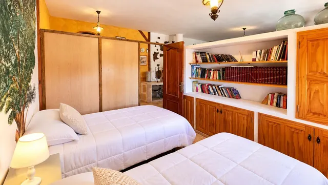 Finca exclusiva en Vilaflor · 2 viviendas, viñedo, bodega y piscina — 19