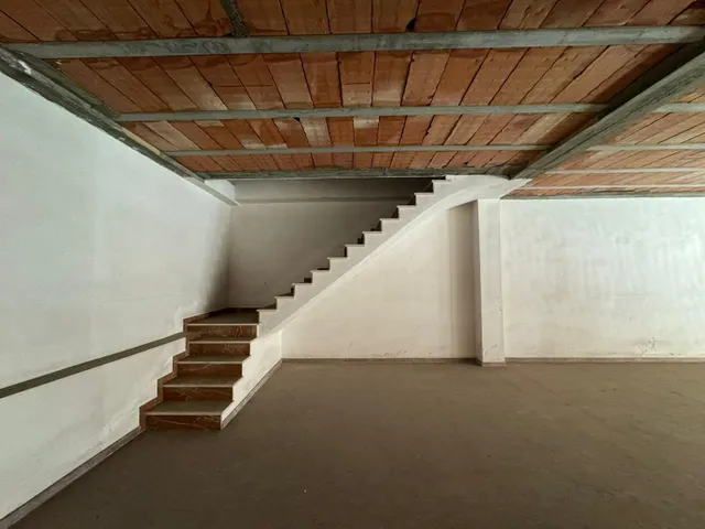 LOCALES ALQUILER — 15