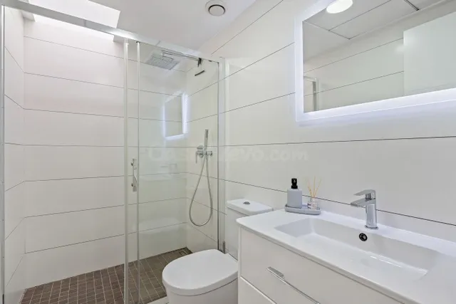 BUNGALOW DE 2 DORMITORIOS 2 BAÑOS EN ORIHUELA COSTA ( ALICAN - foto 3