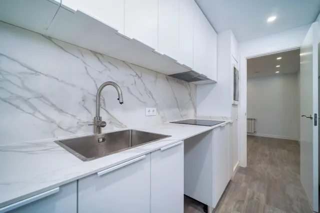 Piso 3 habitaciones 127m² en alquiler - Tetuán — 40