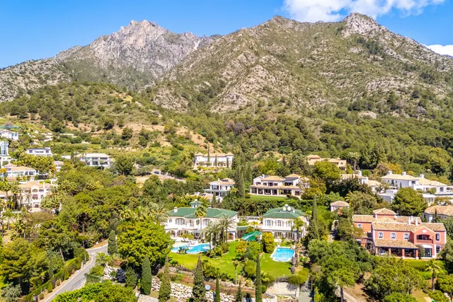 Chalet 14 habitaciones 2100m² en venta - Marbella — 18