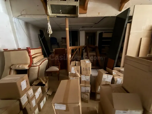 LOCAL COMERCIAL EN CREU DE BARBERA - SABADELL — 3